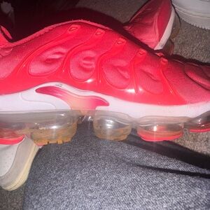 Women’s NikeVapor Max Pink 6.5